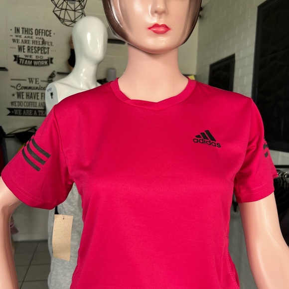 T-Shirt - Picture 8 of 8